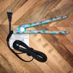 Tropical CHI hair straightener